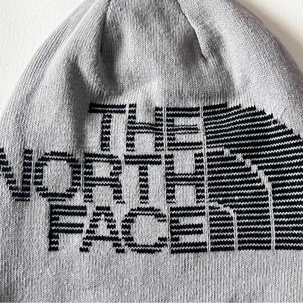 The Northface High Line Reversible Cold Weather Winter Beanie Onesize